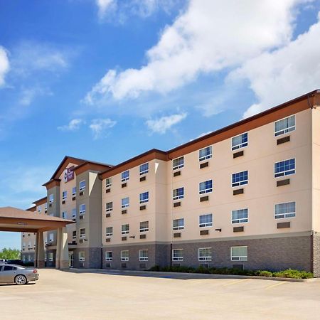 ベストウェスタン プラス ピース リバー ホテル アンド スイーツ Peace River エクステリア 写真